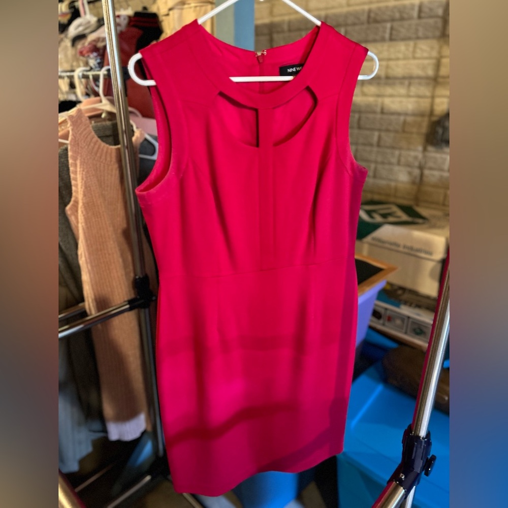 women’s sleeveless hot pink Nine West midi dress, size 8